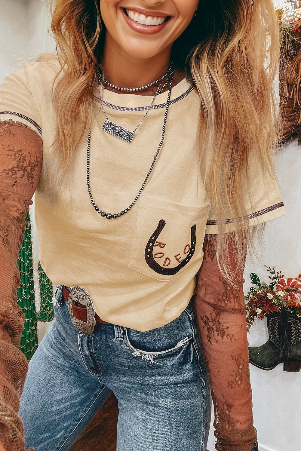 White RODEO Horseshoe Embroidered Patch Pocket T Shirt