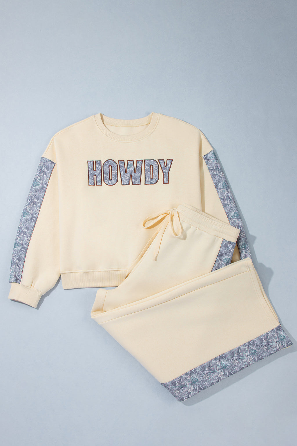Parchment HOWDY Letter Print Colorblock Side Stripe Long Sleeve Plus Size Set