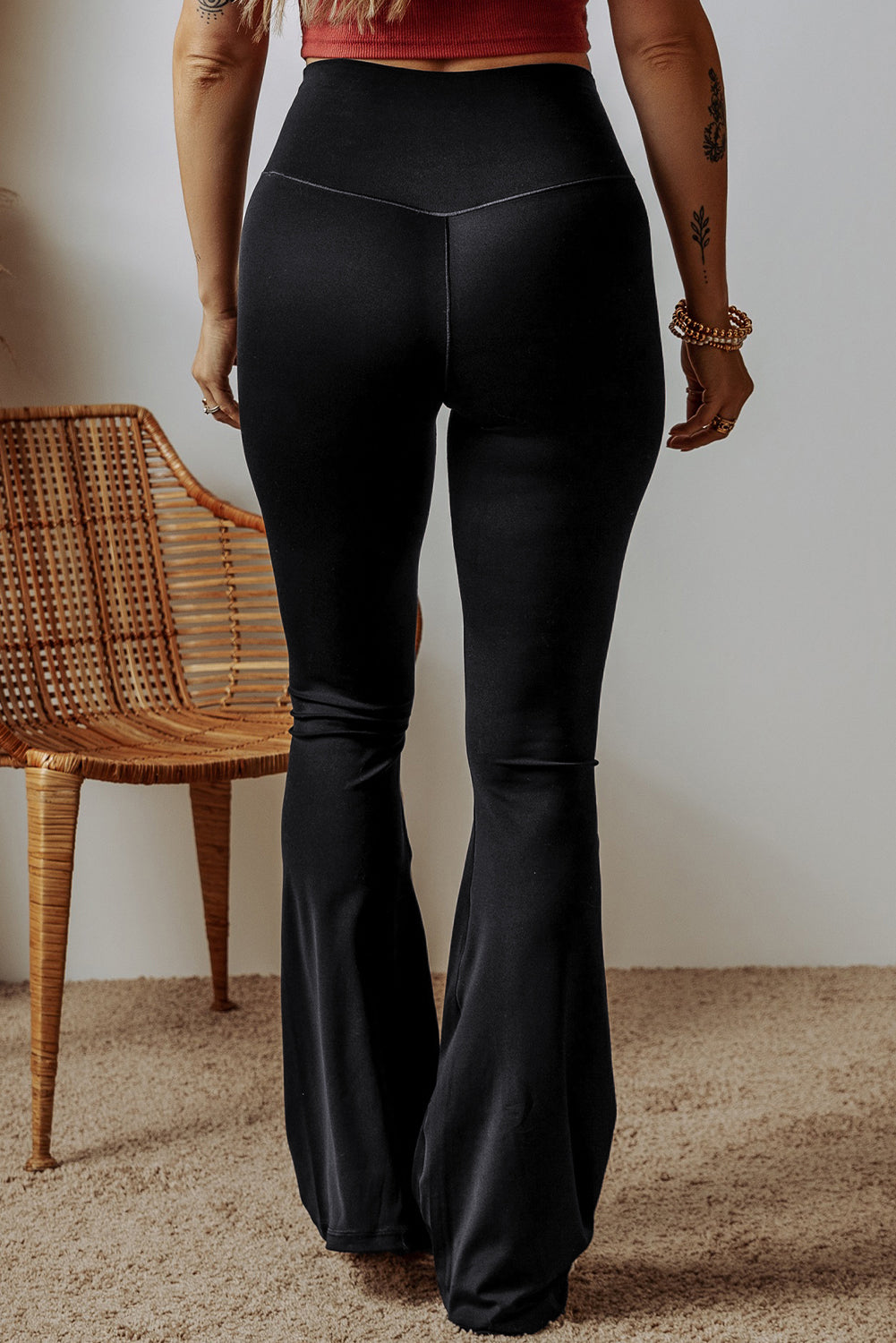Black V Shape High Waist Flared Leggings image 1